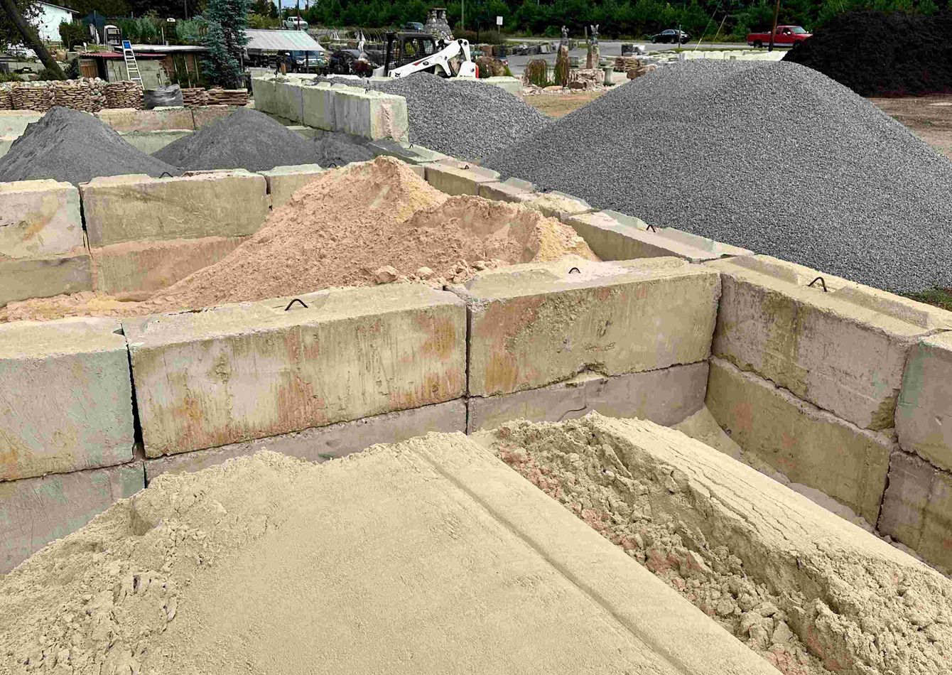 (ACqd_X2_UiLKb1s0yoADt)Gravel.jpg