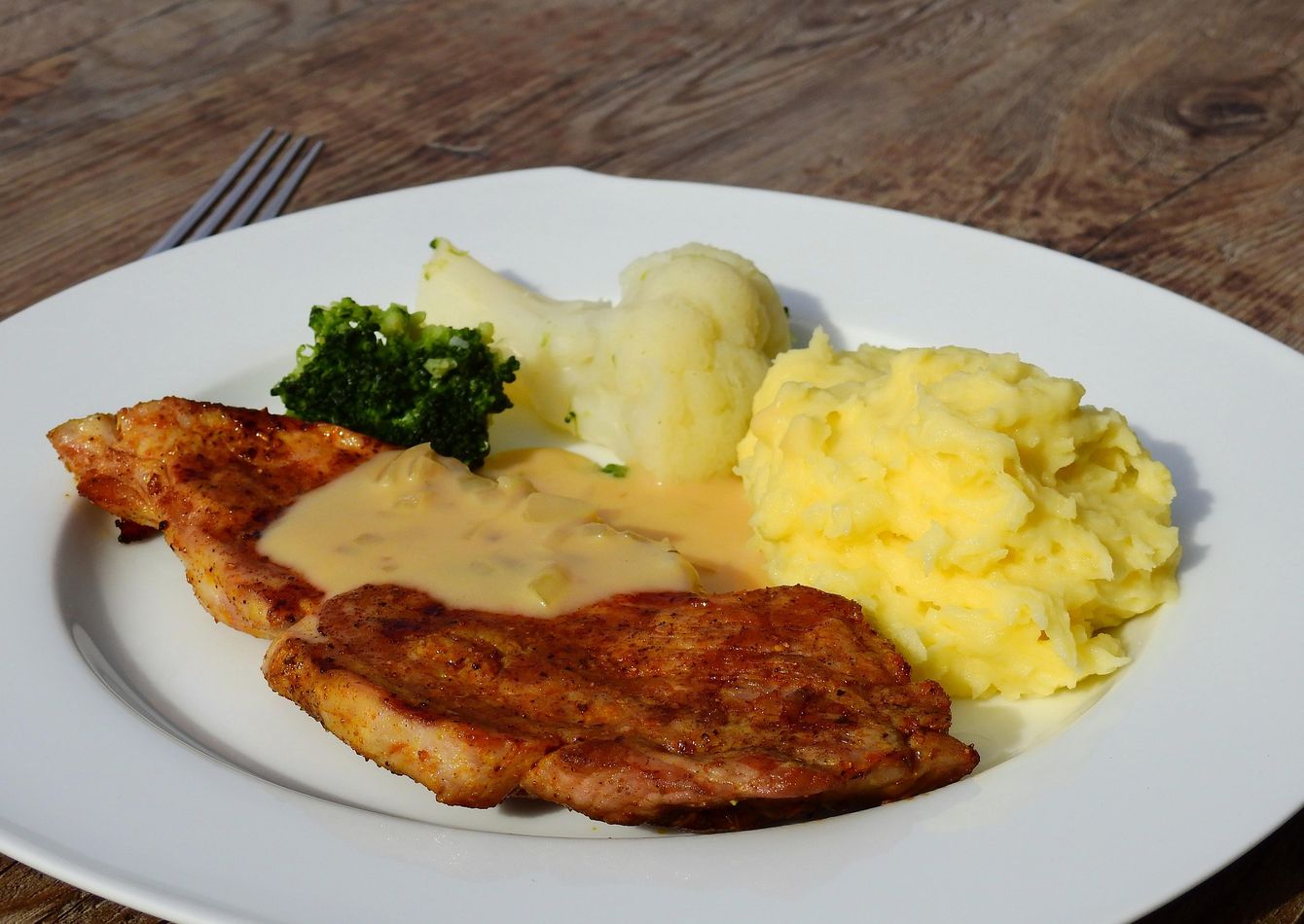 (egqTjoqR4_27-EaRyKLiS)Southern_Restaurant_3.jpg