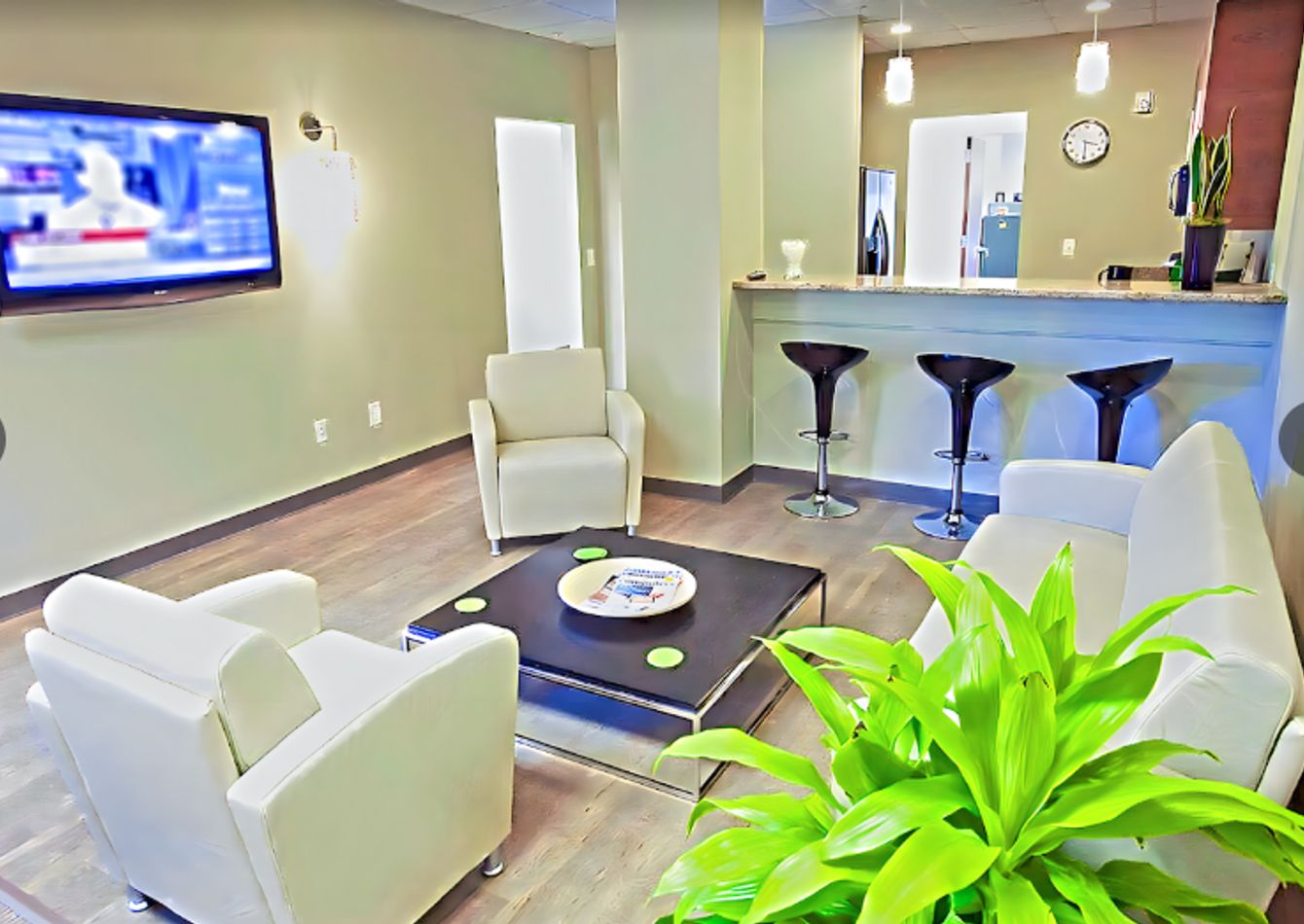 (L3O6tuWATVUkntvkppE51)Lounge.png
