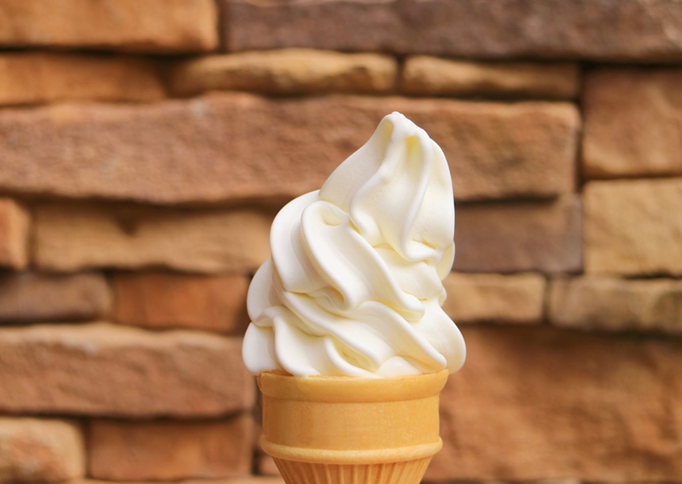 Image of Dairy Queen Treat Store – Southern Minnesota.  Ideal for Semi-Absentee Owner.  Seller Financing Preferred. 57374