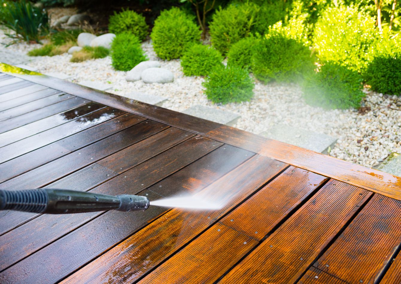 Image of Profitable Exterior Washing Business w/ Recurring Revenue & Contracts