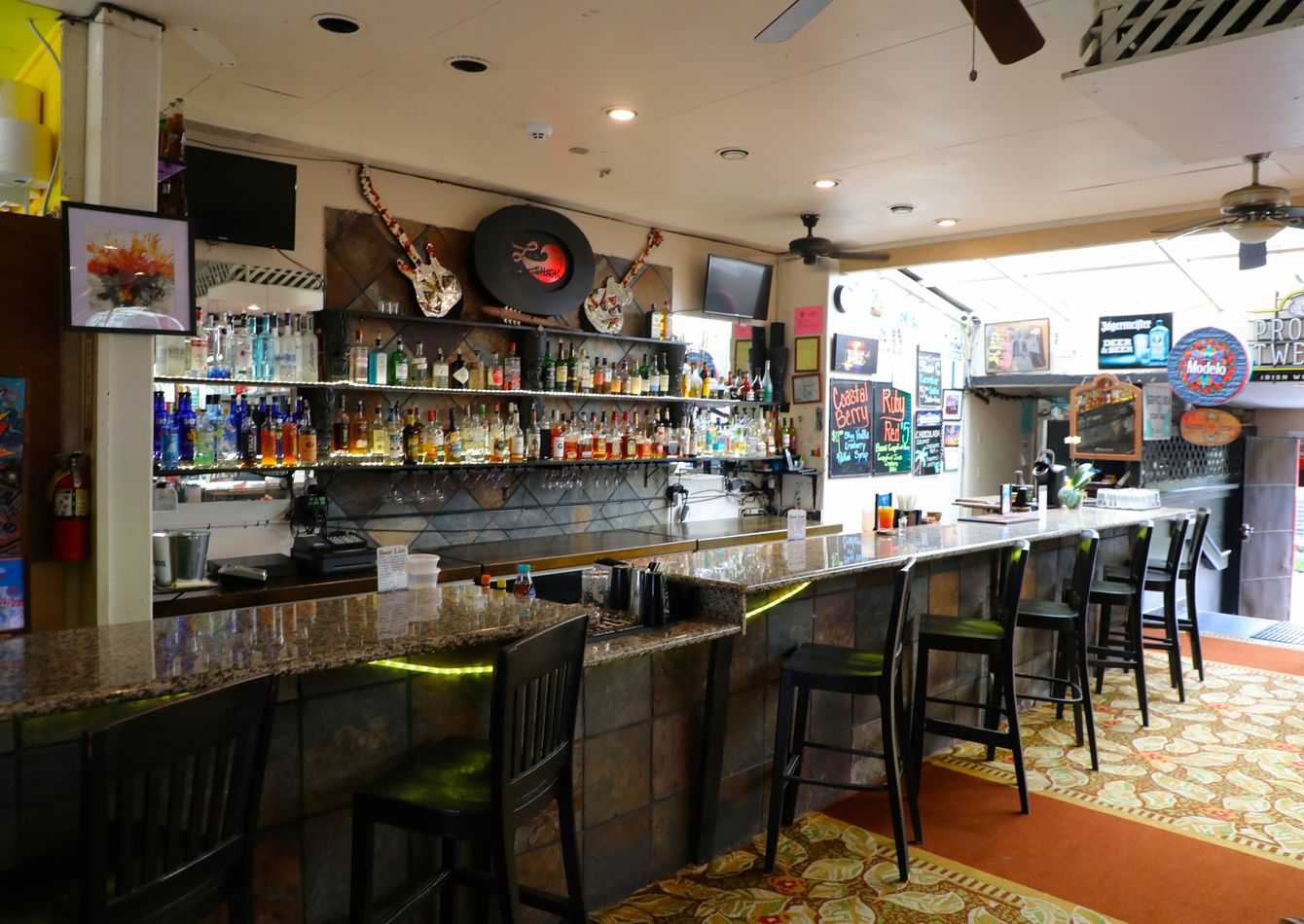Lava Shack Lava Shack Bar: Own Island Legacy with Turnkey Opportunity! In US West