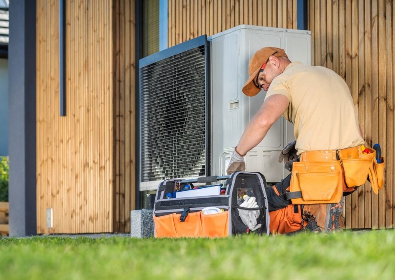 Image of HVAC Biz w/ $176K Cash Flow – $110K Down, Seller Financing Available – 3,100+ Customers. 56316