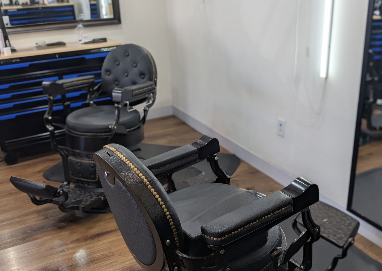 Image of Award Winning Barbershop with Live-Work Opportunity