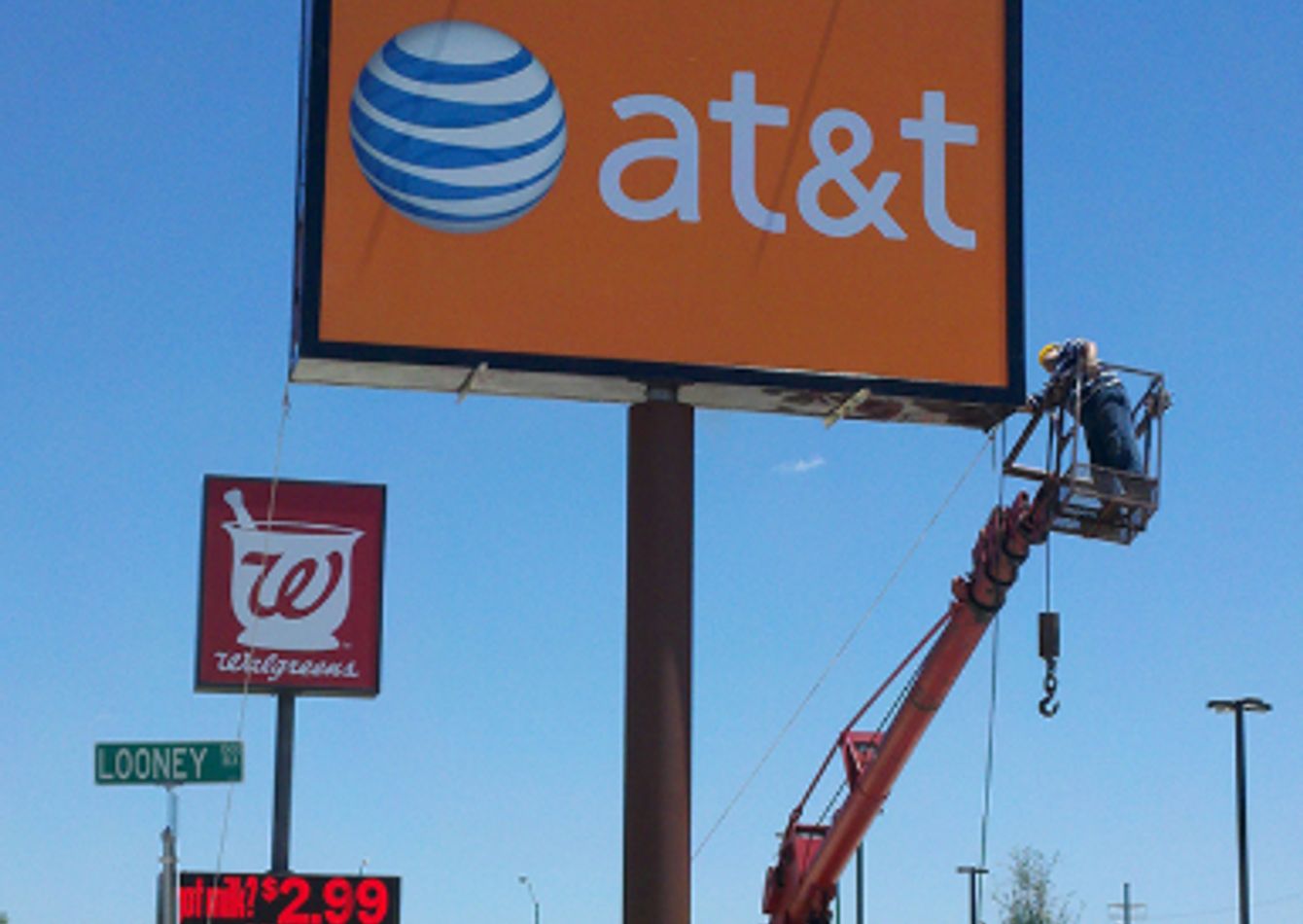 Image of Full Service Commercial Sign Manufacturer, with Real Estate Included