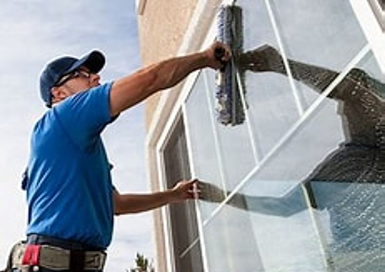 Image of REDUCED!! Established Exterior Cleaning Franchise with Recurring Revenue