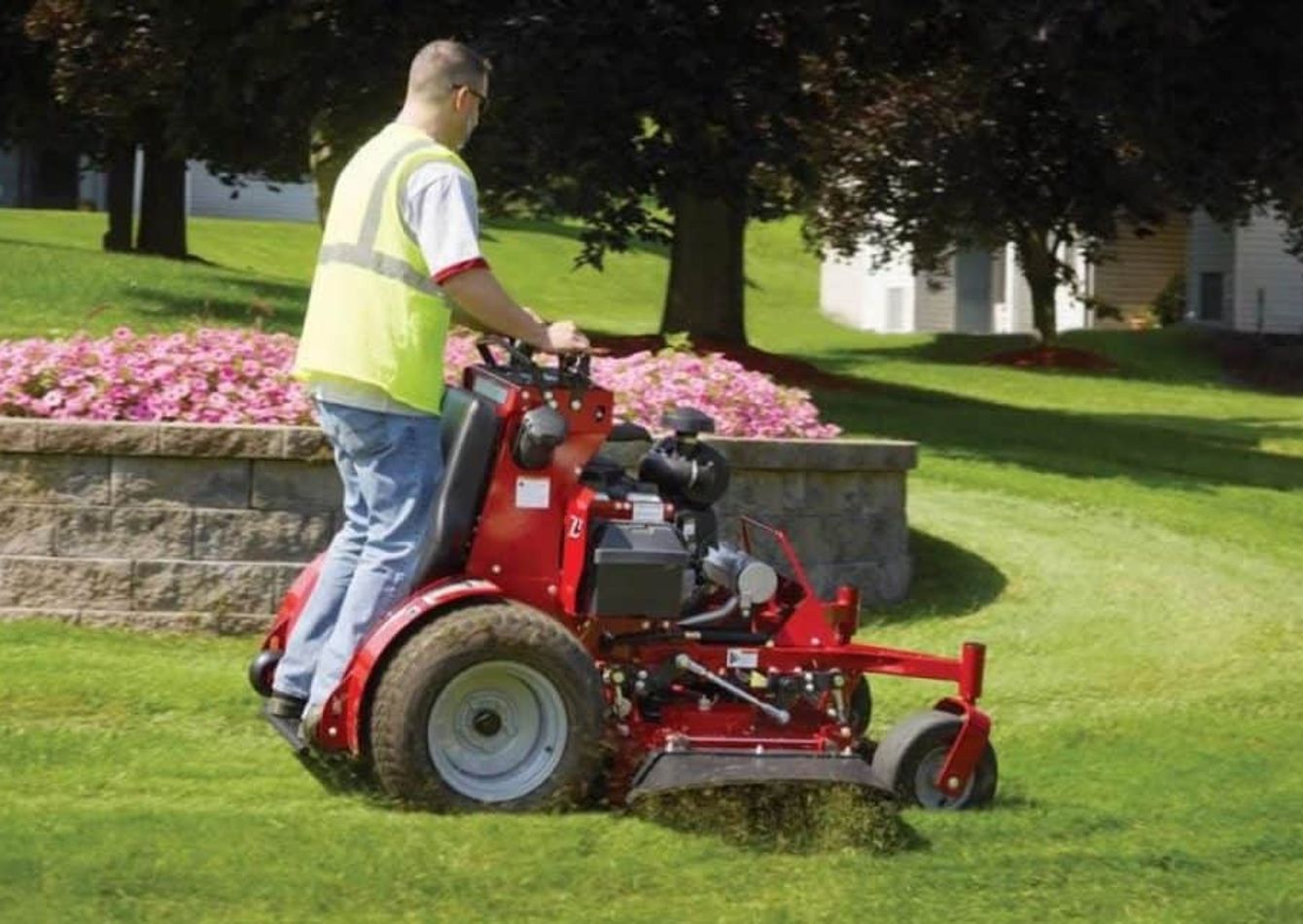 Image of $54K Down SBA – 38yo Lawn Service - Commercial & Residential Orlando