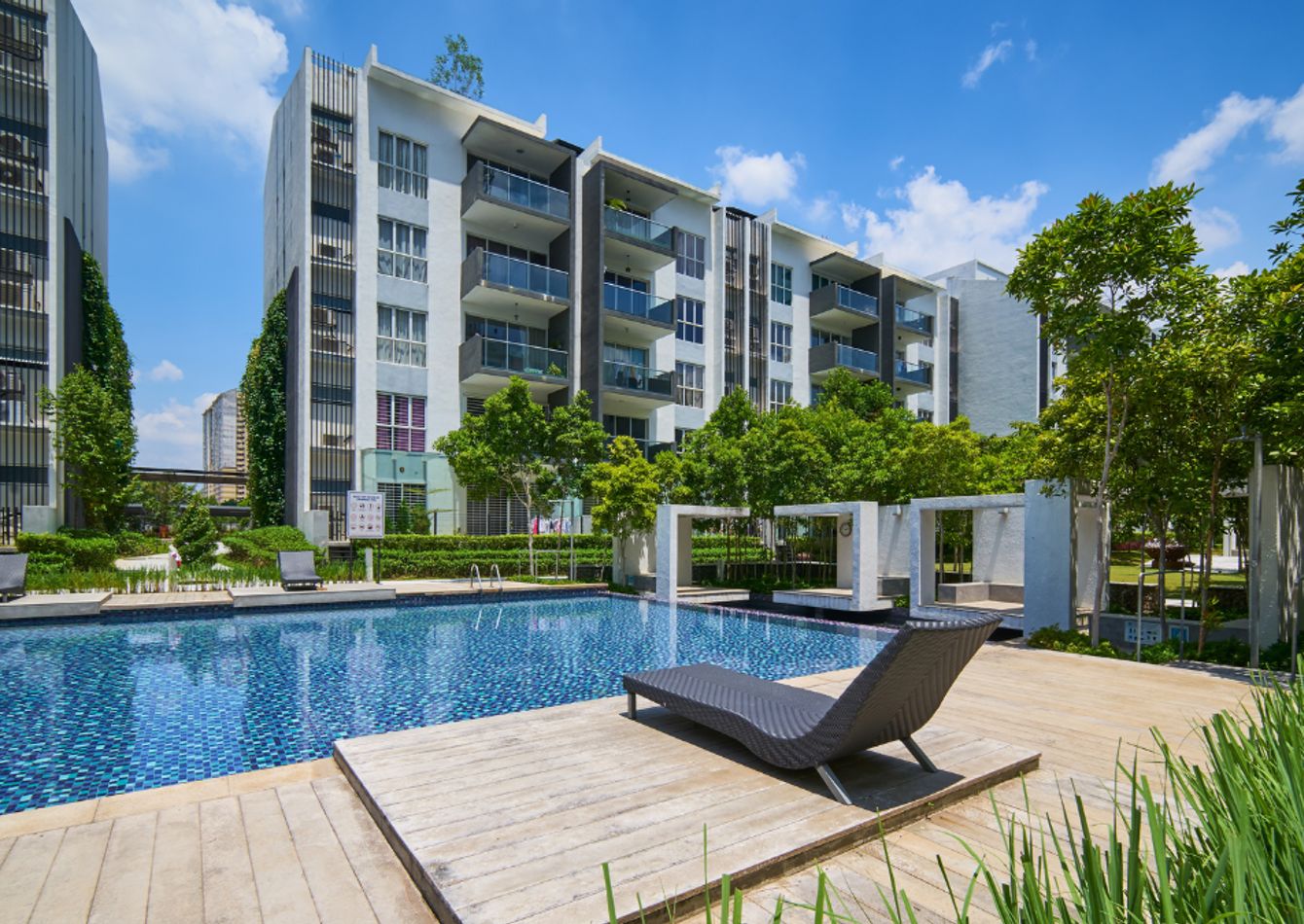 Image of 10-Unit Condo Portfolio, Grandfathered Rental Rights, $1,300,000