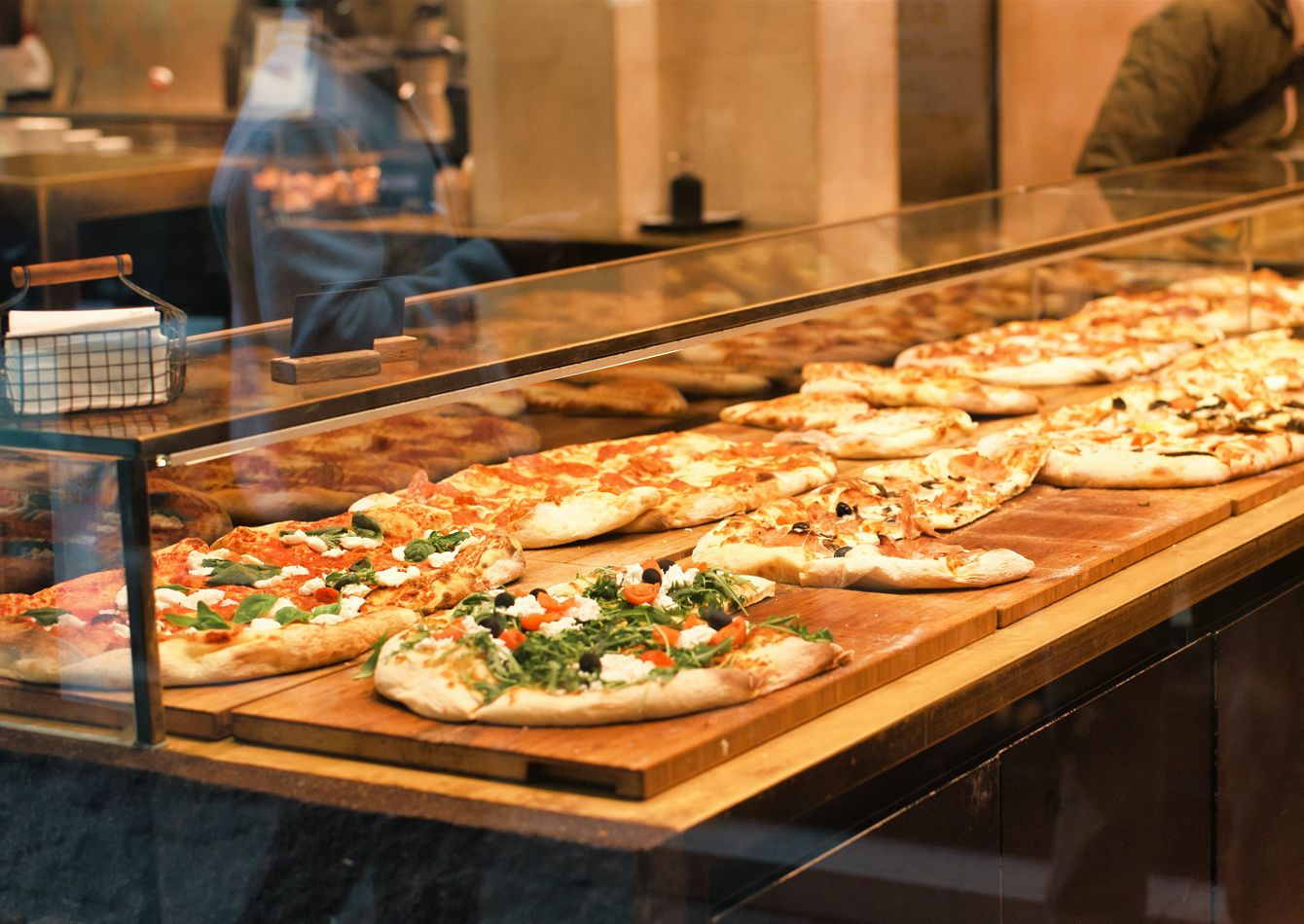 Image of Established Pizza Shop $87KSDE &Low-Rent | Motivated SELLER