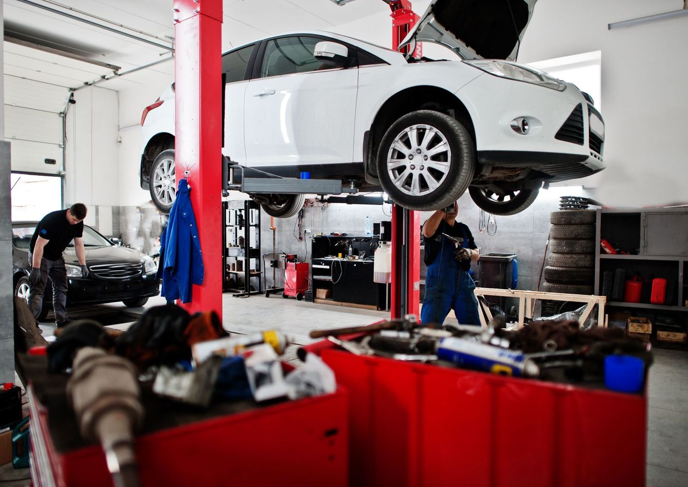 Image of Auto Repair Dual-Concept  + Members Club Storage