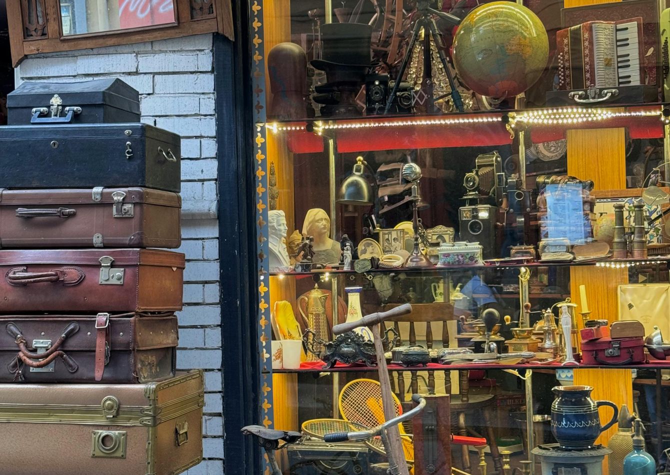 Image of Established Antique & Vintage Home Decor Boutique - SC2230