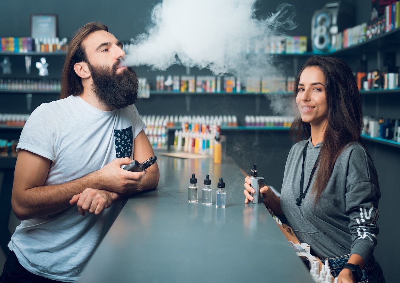 Image of Busy Smoke Shop, high traffic area - $112K SDE - Includes $200K Inventory