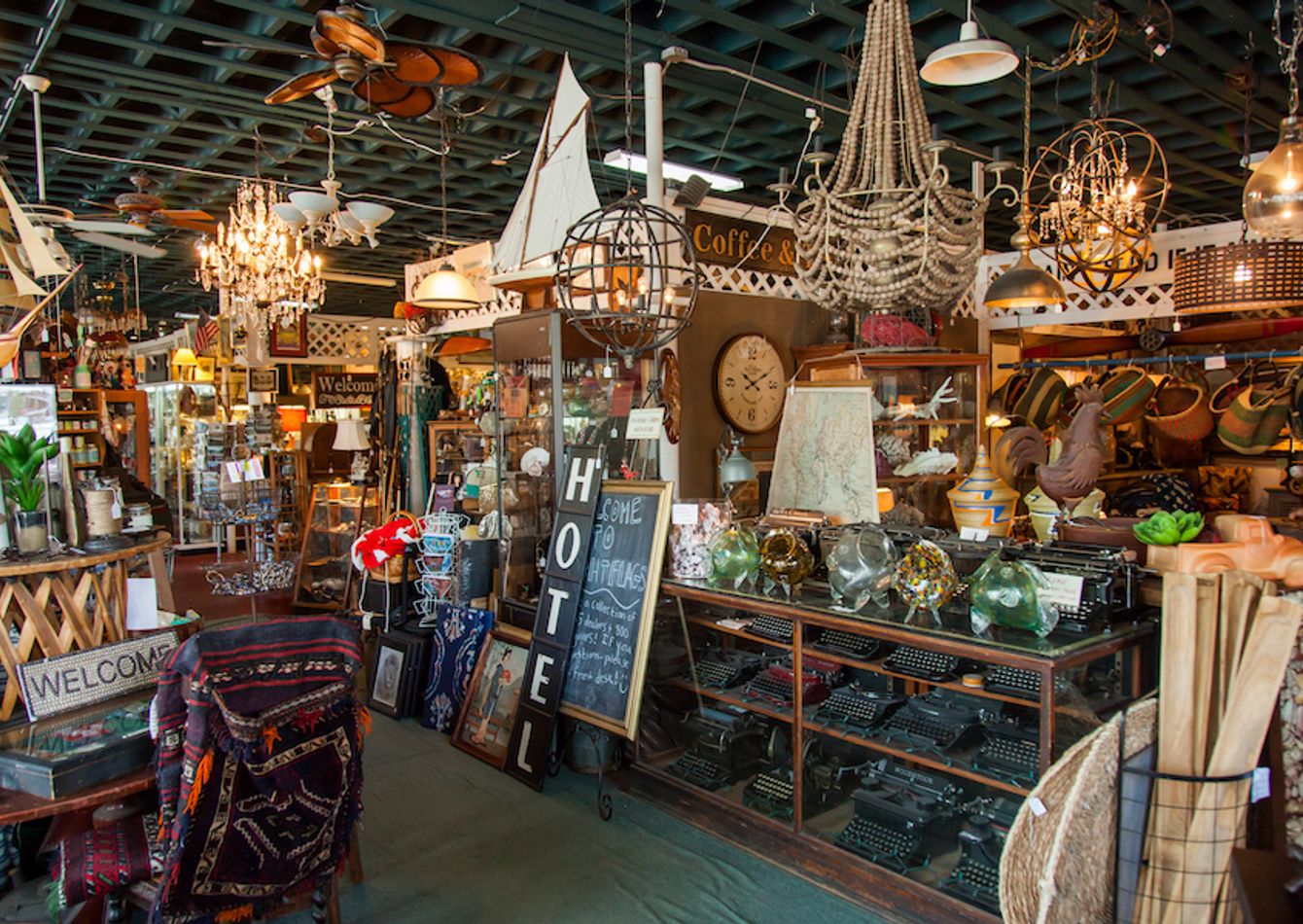Image of Northern California Retail Antique & Home Decor Shop - SC2230