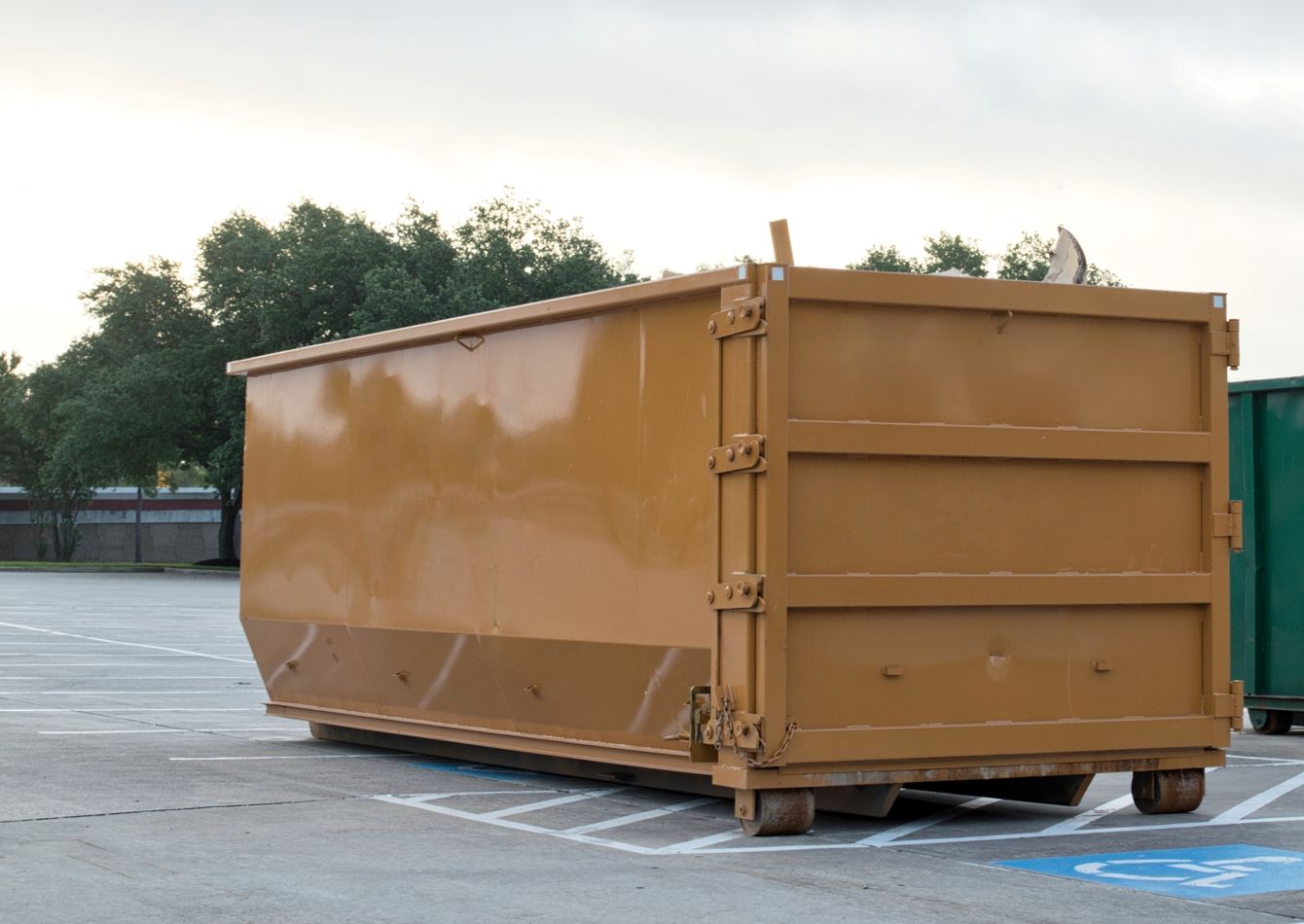 Image of Metro Roll-off Dumpster Business 350K Rev 120K Cashflow. 59016