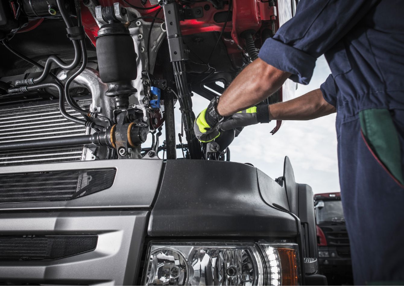 Image of Metro Area Commercial Truck & Trailer Repair With Purpose-Built Facility/Real Estate Included -$2 Million In Revenue-16 Years In Business. 58766